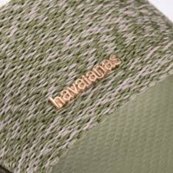 Havaianas Flip-Flop Sandal - Size US Women's 7/8 - NWOT - Picture 2 of 6